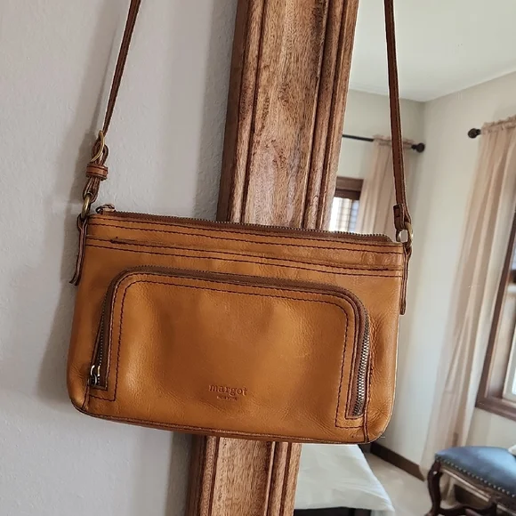 Margot Tan Leather Crossbody Bag - Picture 2 of 14